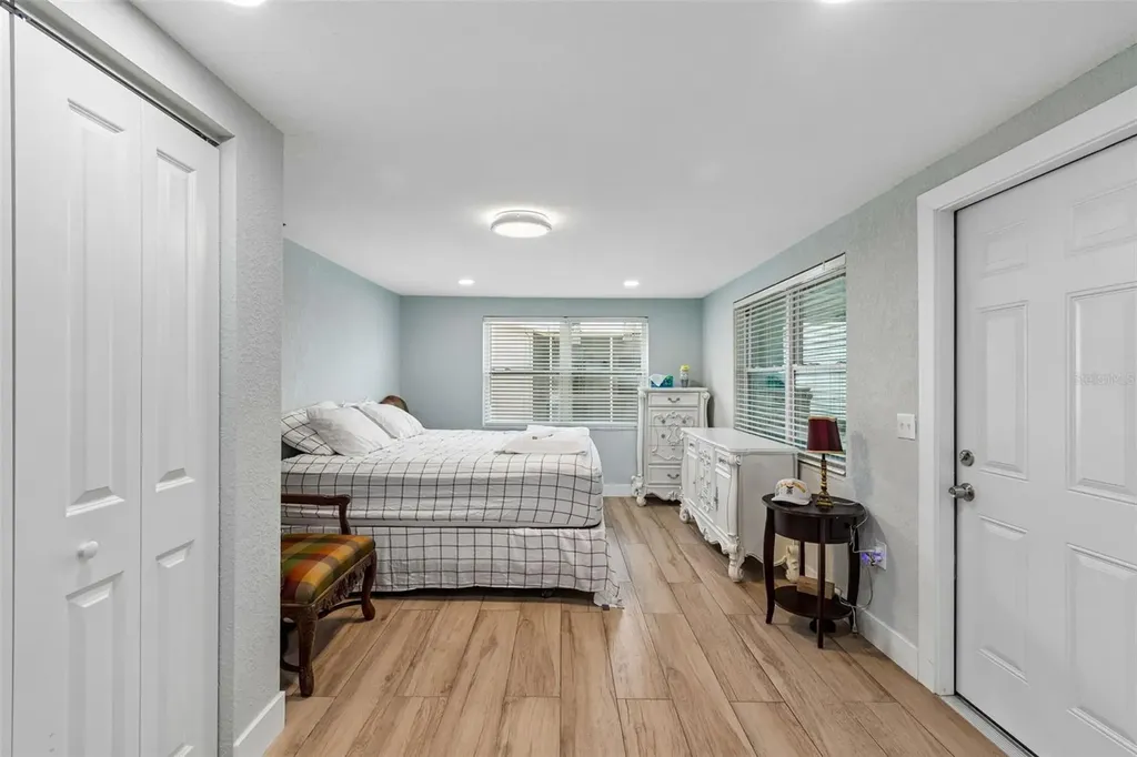 12617 4th Isle Hudson FL 34667