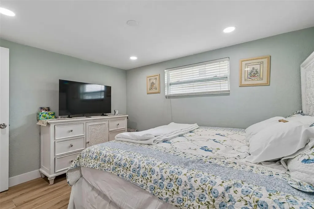 12617 4th Isle Hudson FL 34667