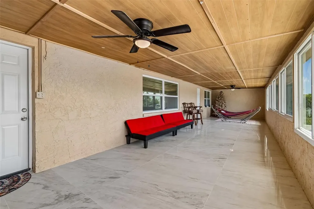 12617 4th Isle Hudson FL 34667