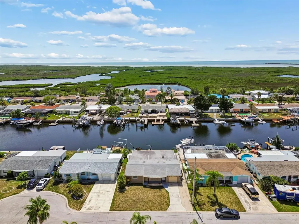 12617 4th Isle Hudson FL 34667