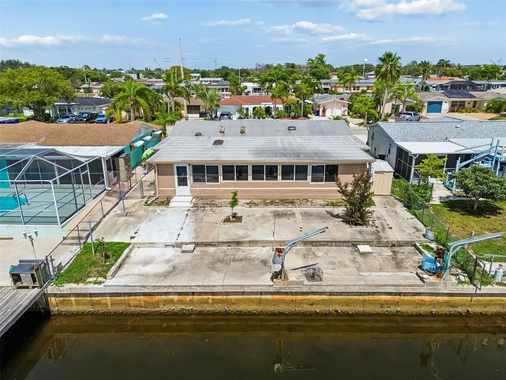 12617 4th Isle Hudson FL 34667