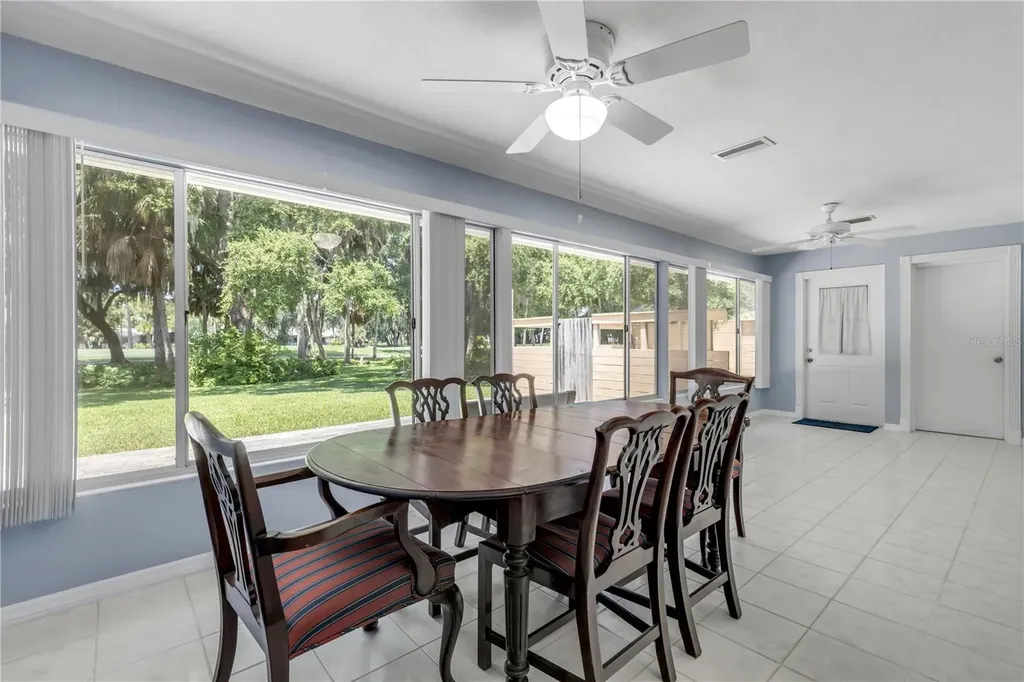 19 Crompton Place Palm Coast FL 32137