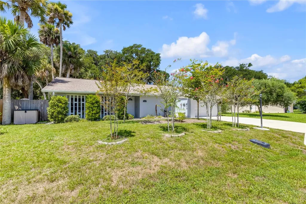 19 Crompton Place Palm Coast FL 32137