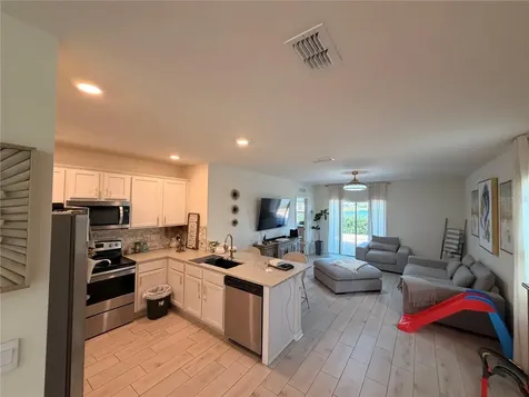 3925 Angola Lane Sanford FL 32771