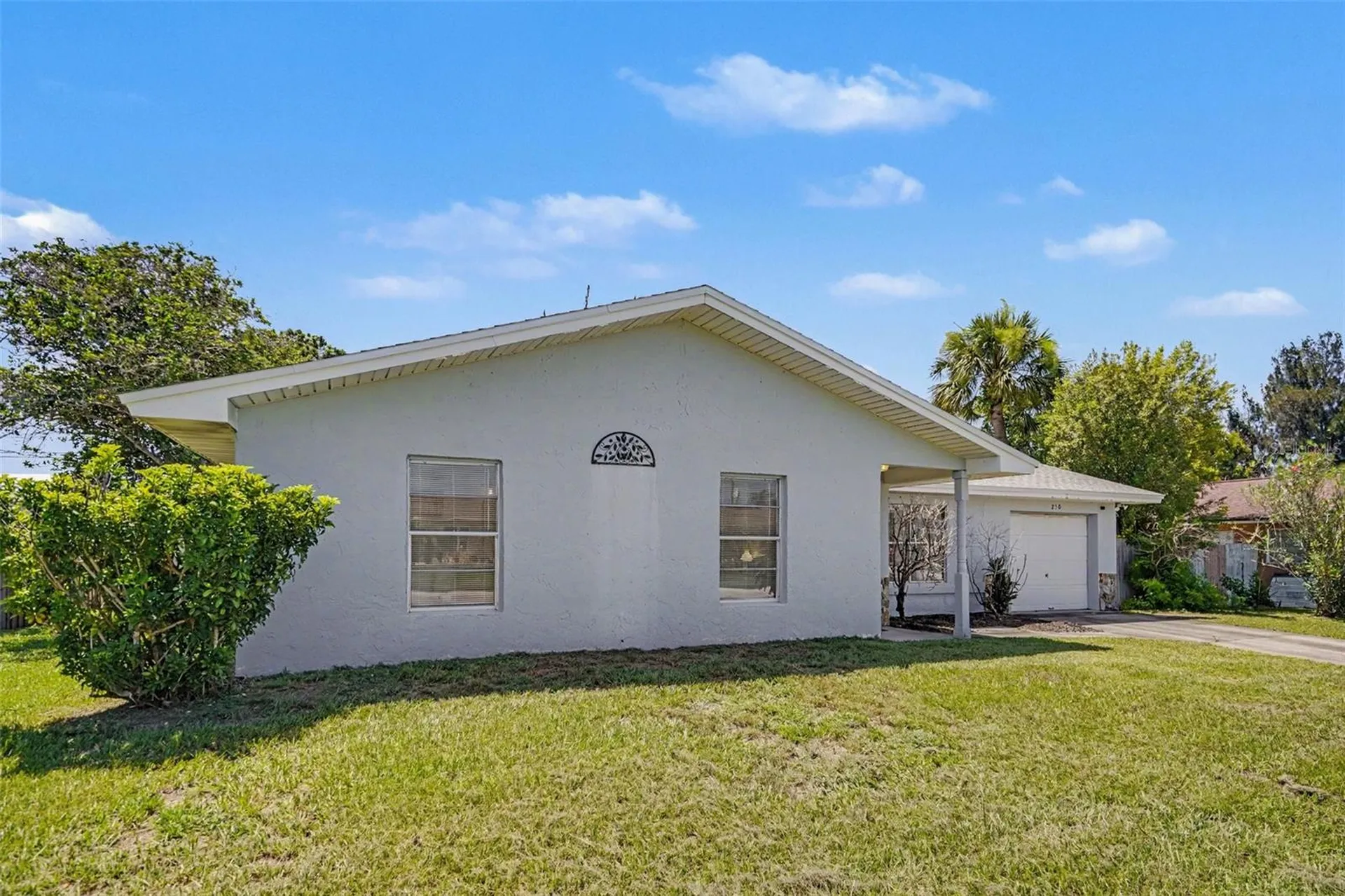 250 Cambridge Avenue NE Palm Bay FL 32907