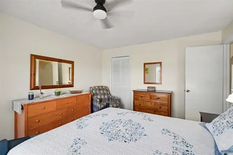 250 Cambridge Avenue NE Palm Bay FL 32907