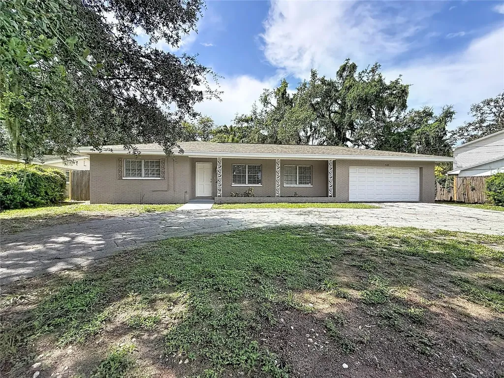 7123 Woodfield Drive Tampa FL 33617