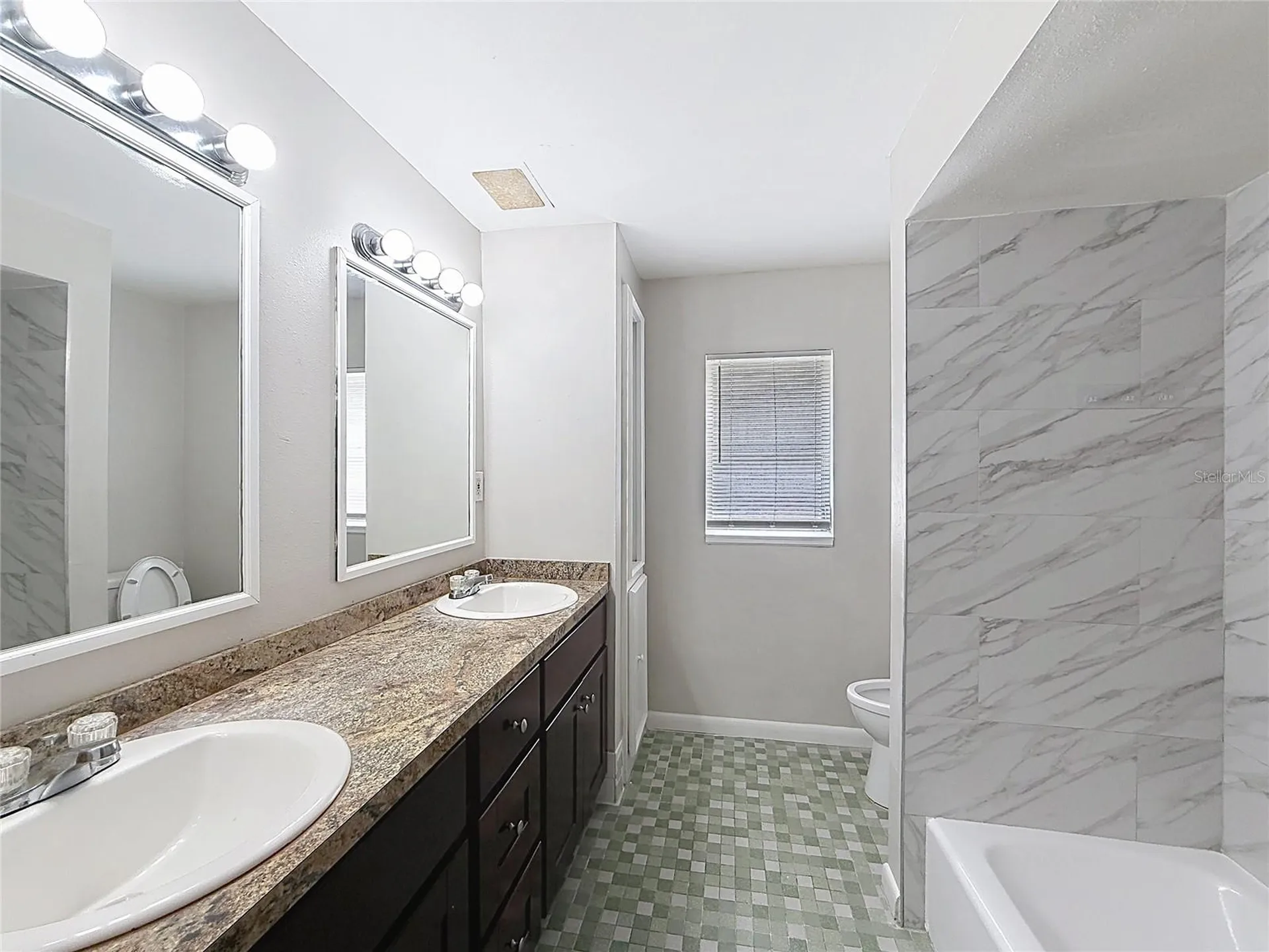 7123 Woodfield Drive Tampa FL 33617