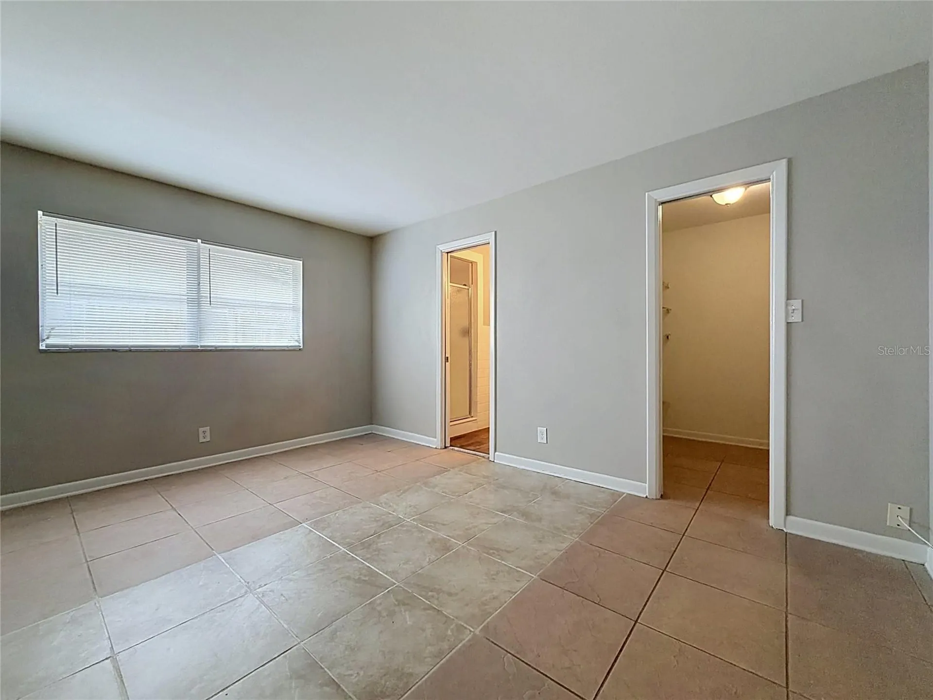 7123 Woodfield Drive Tampa FL 33617