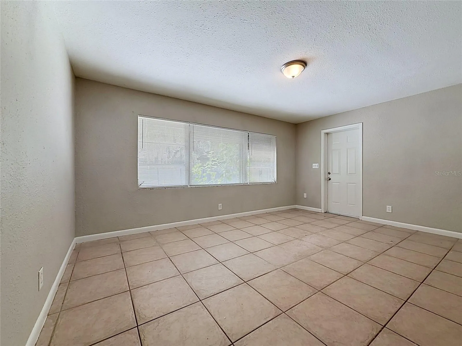 7123 Woodfield Drive Tampa FL 33617