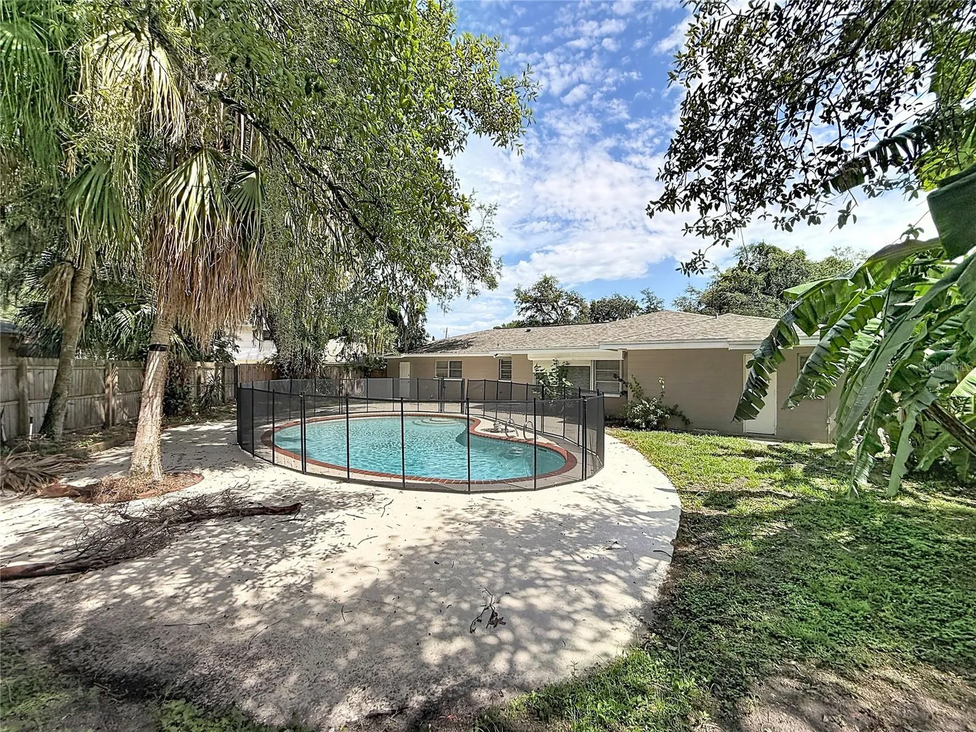 7123 Woodfield Drive Tampa FL 33617