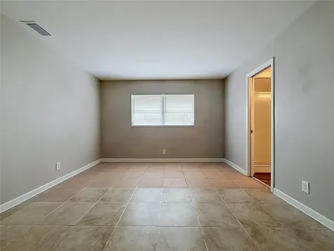 7123 Woodfield Drive Tampa FL 33617