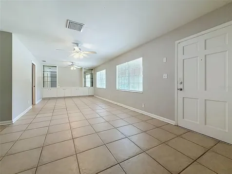 7123 Woodfield Drive Tampa FL 33617