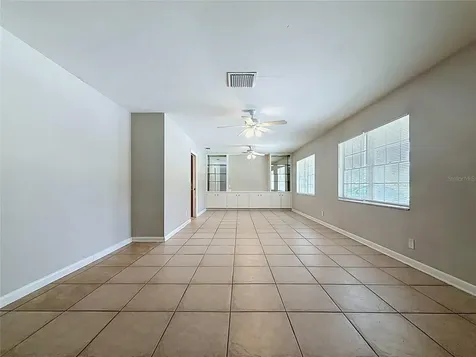 7123 Woodfield Drive Tampa FL 33617