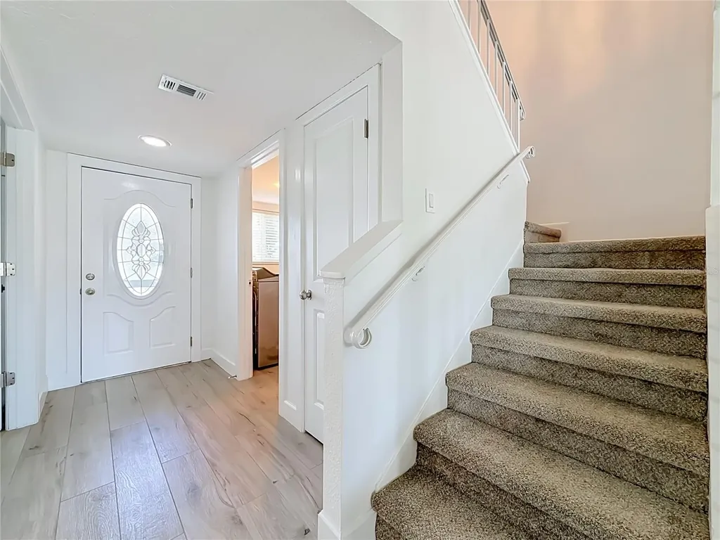 6537 Cape Hatteras Way NE St Petersburg FL 33702