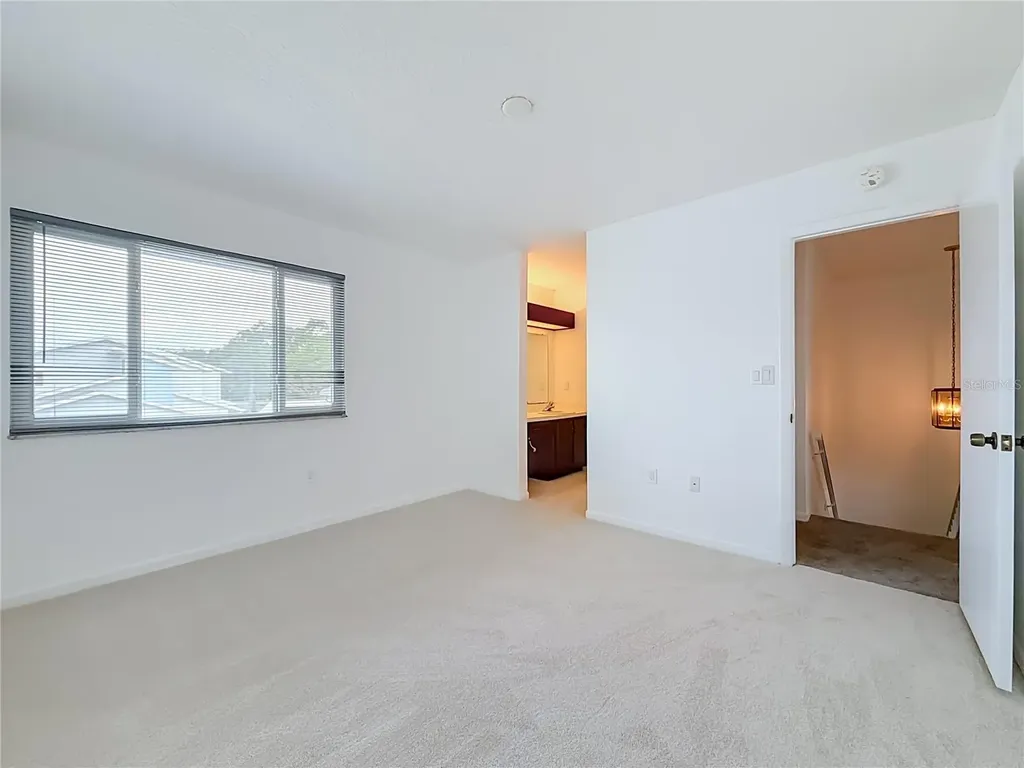 6537 Cape Hatteras Way NE St Petersburg FL 33702