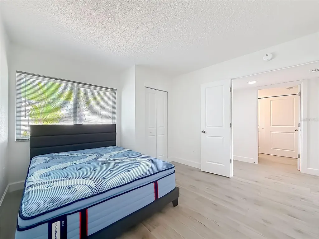 6537 Cape Hatteras Way NE St Petersburg FL 33702