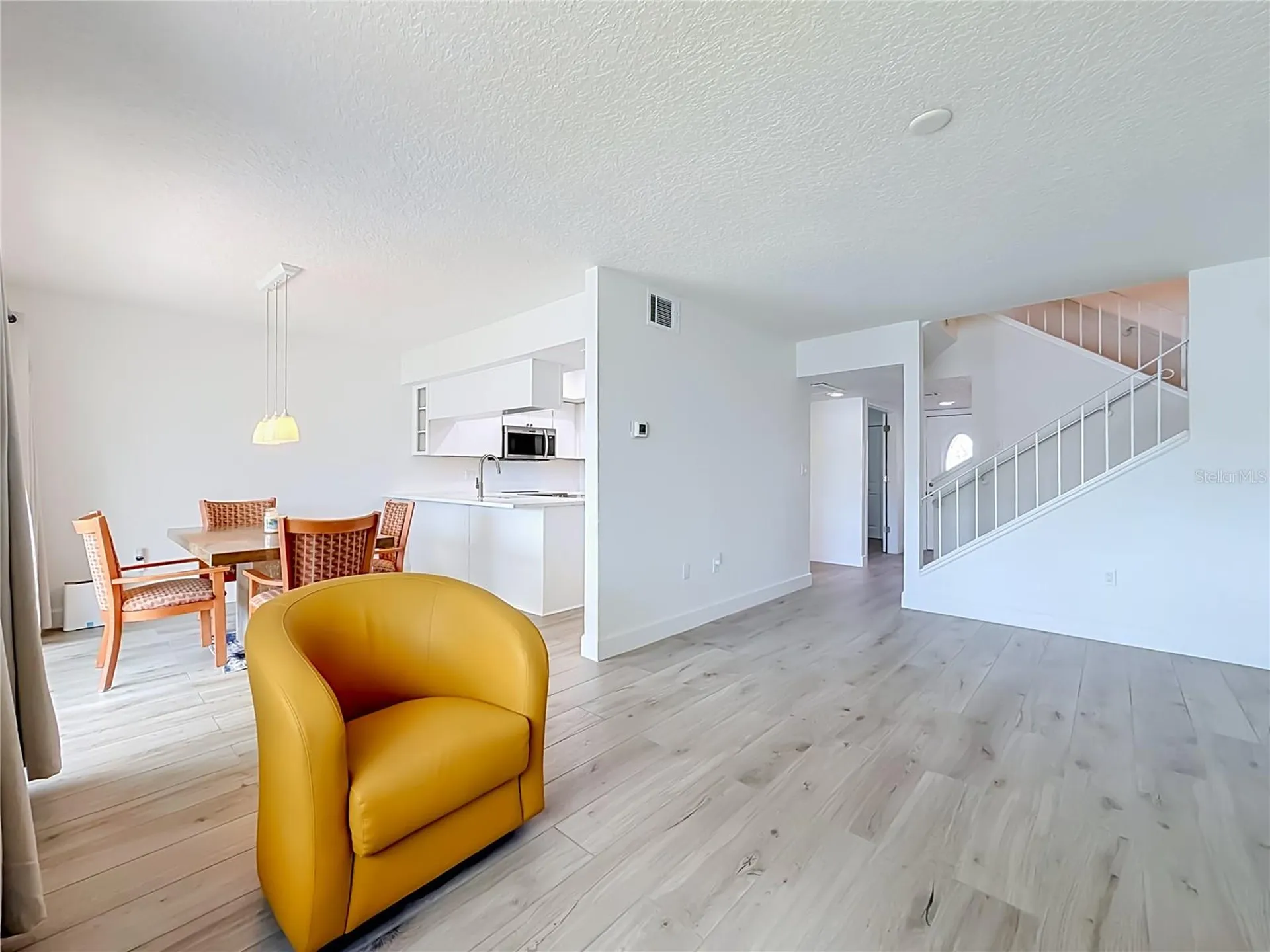 6537 Cape Hatteras Way NE St Petersburg FL 33702