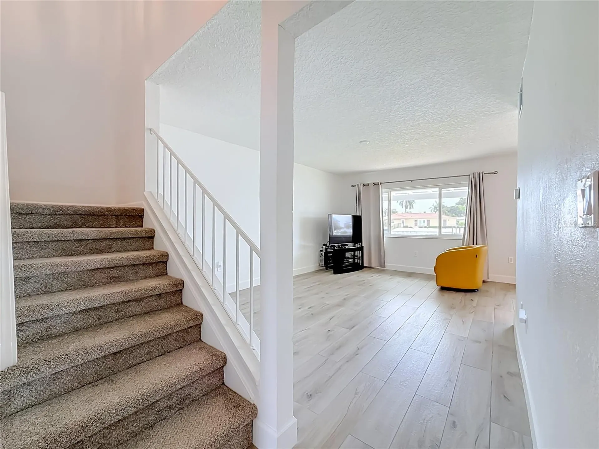 6537 Cape Hatteras Way NE St Petersburg FL 33702