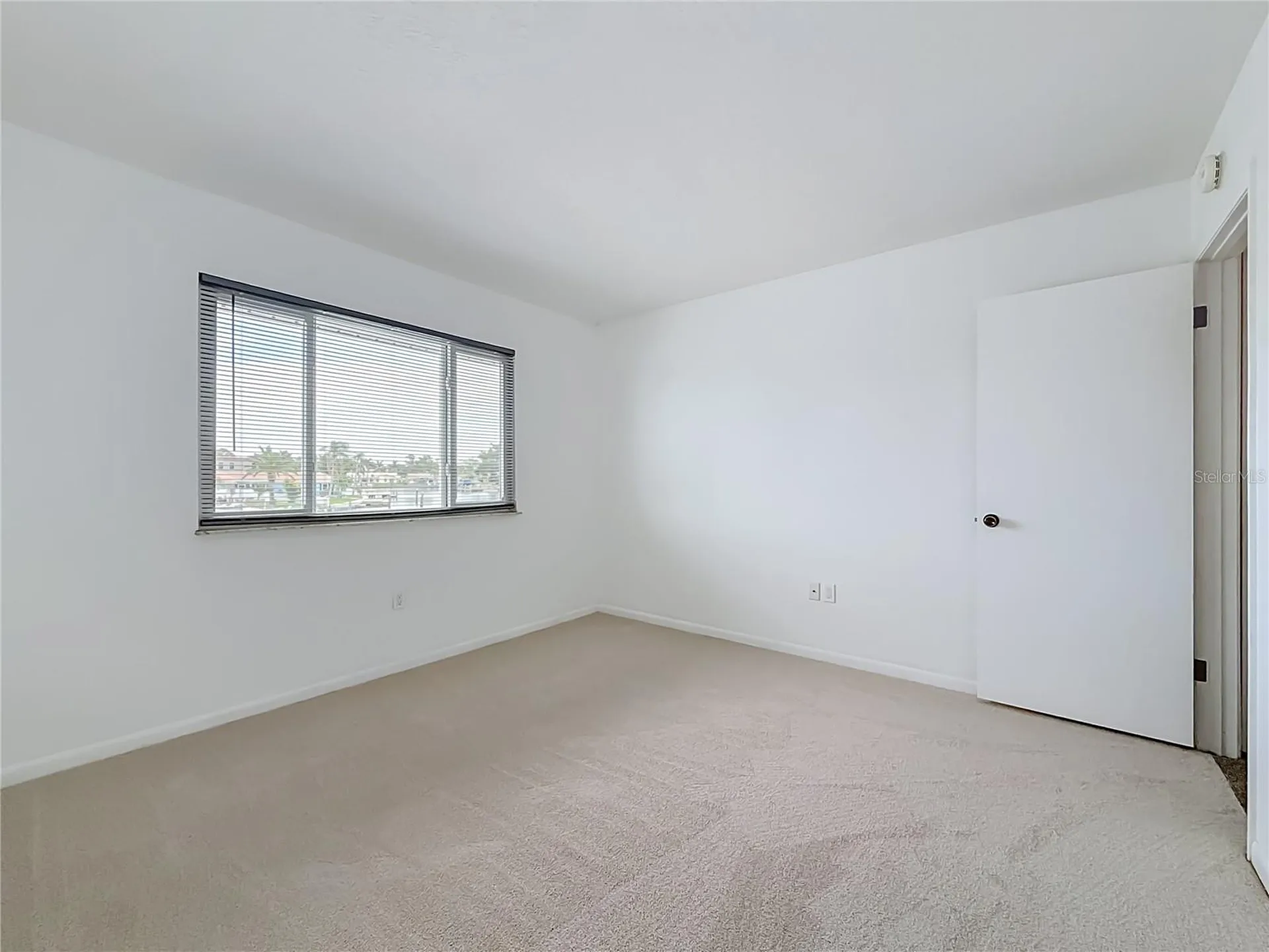 6537 Cape Hatteras Way NE St Petersburg FL 33702
