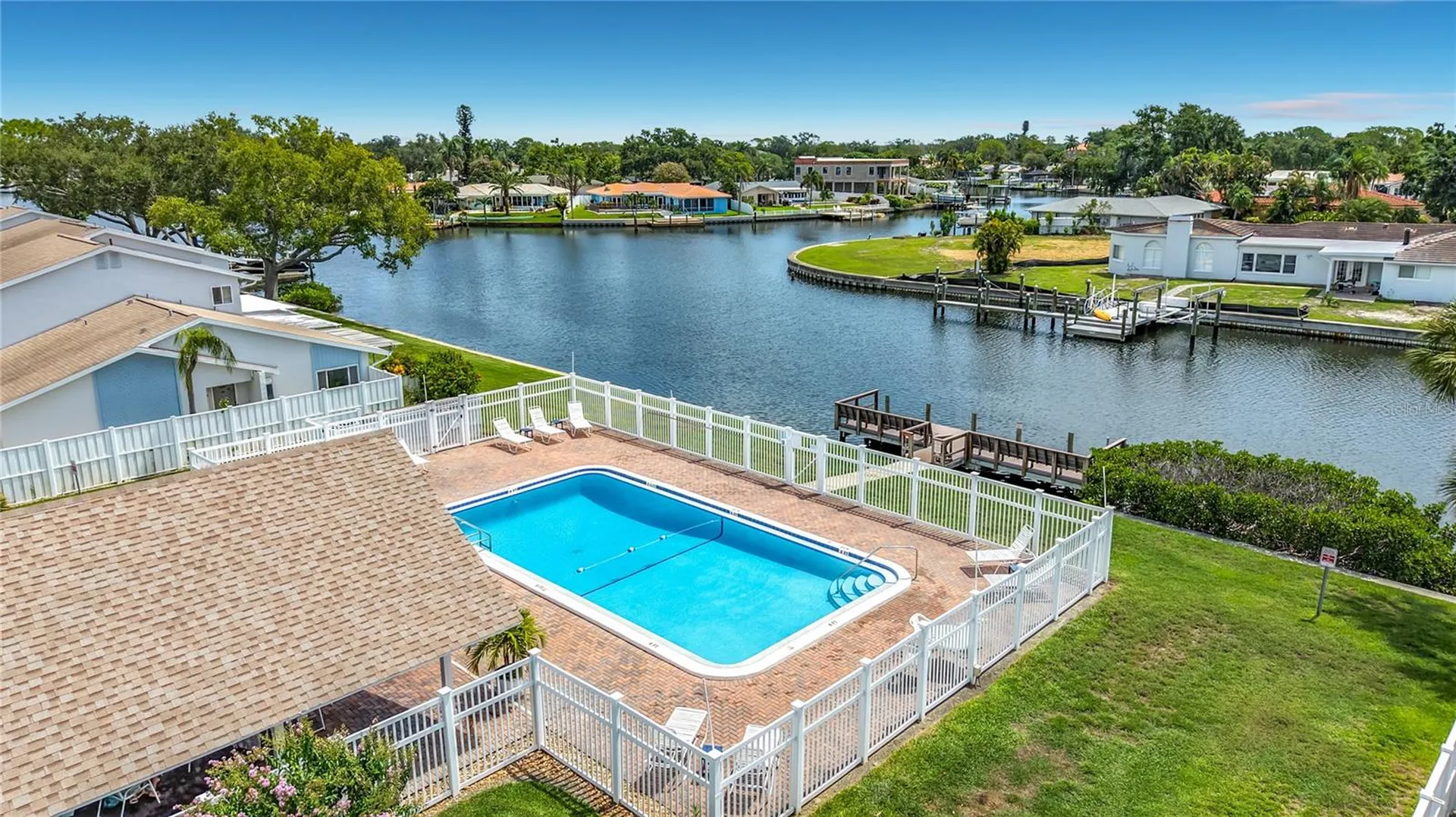 6537 Cape Hatteras Way NE St Petersburg FL 33702
