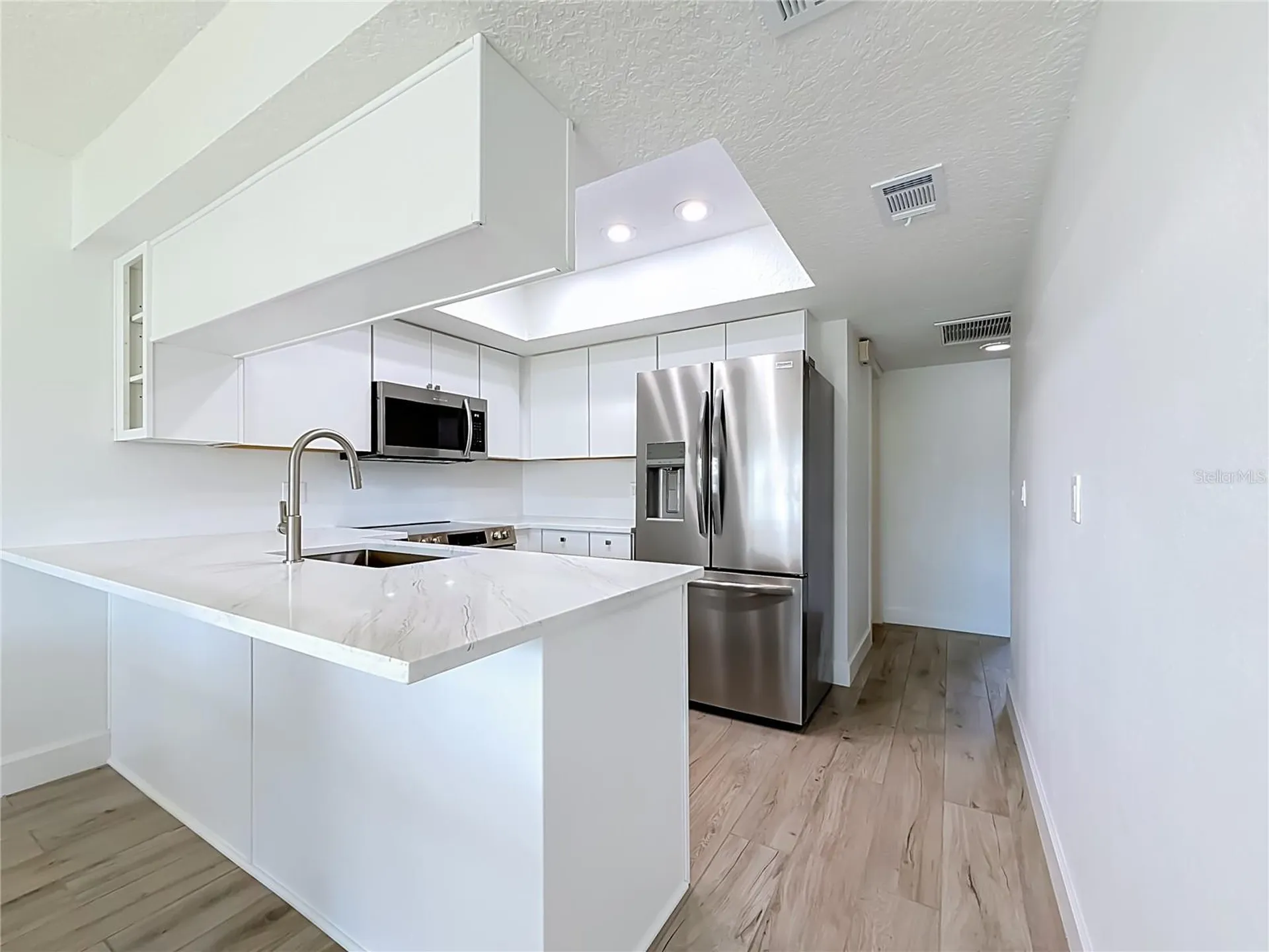 6537 Cape Hatteras Way NE St Petersburg FL 33702