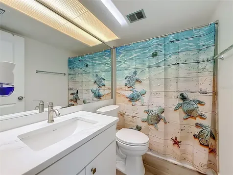 6537 Cape Hatteras Way NE St Petersburg FL 33702