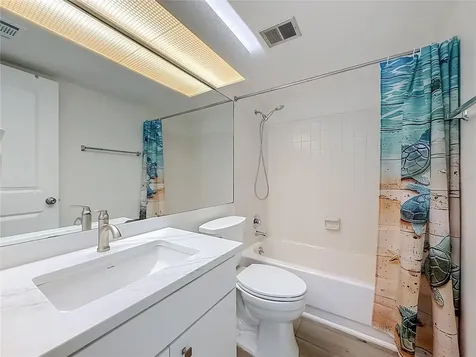 6537 Cape Hatteras Way NE St Petersburg FL 33702