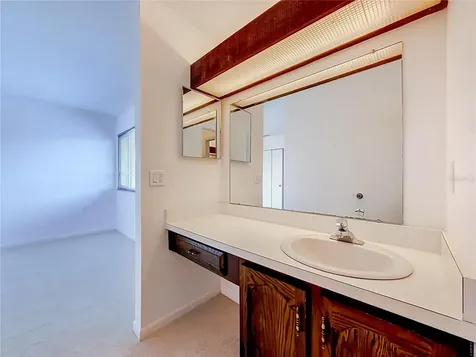 6537 Cape Hatteras Way NE St Petersburg FL 33702