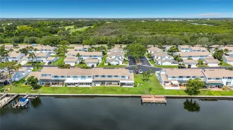 6537 Cape Hatteras Way NE St Petersburg FL 33702