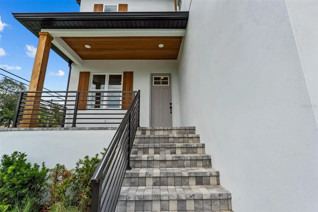 7402 S Swoope Street Tampa FL 33616