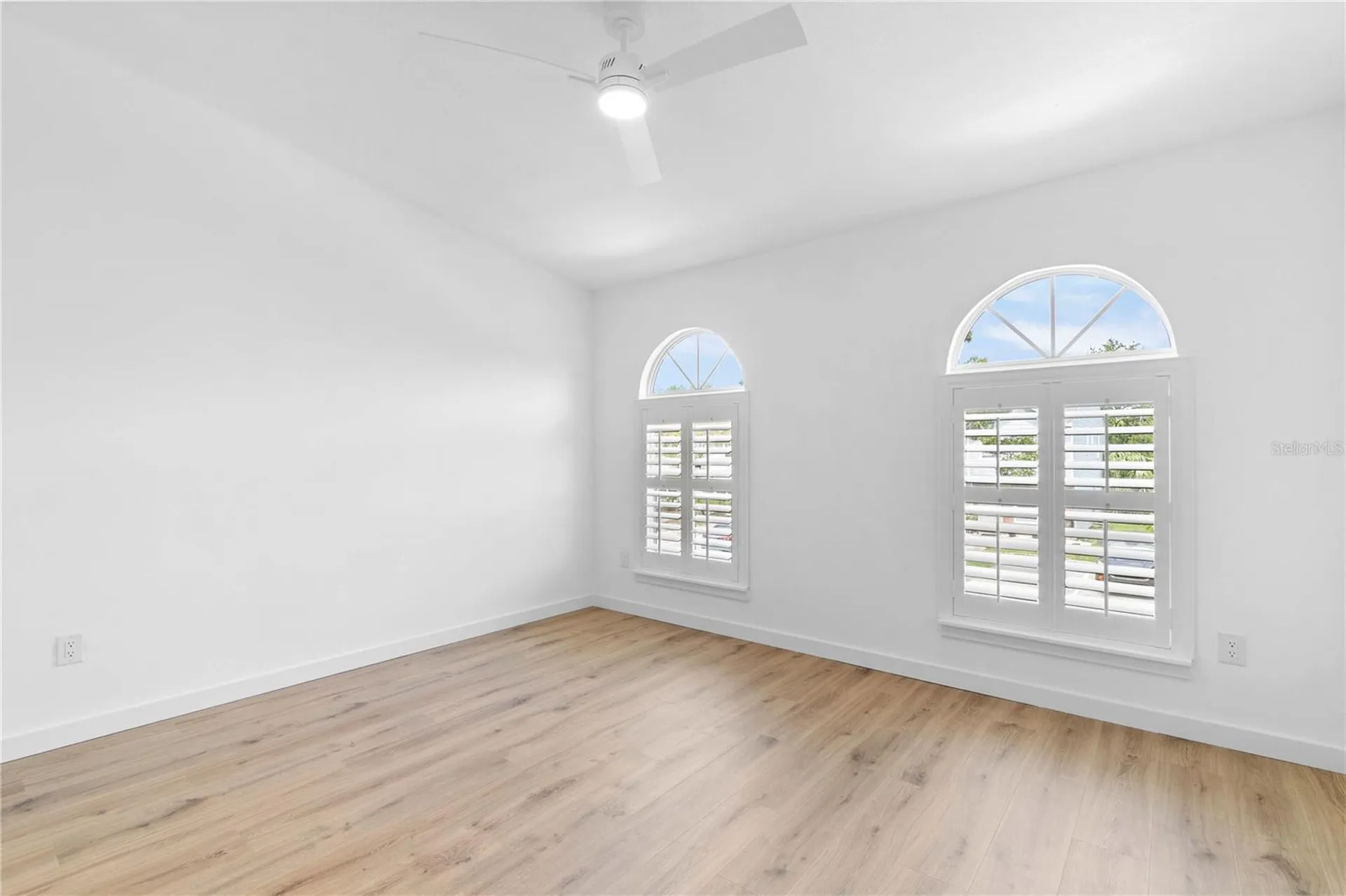 8711 Cobbler Place Tampa FL 33615