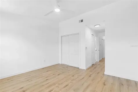 8711 Cobbler Place Tampa FL 33615