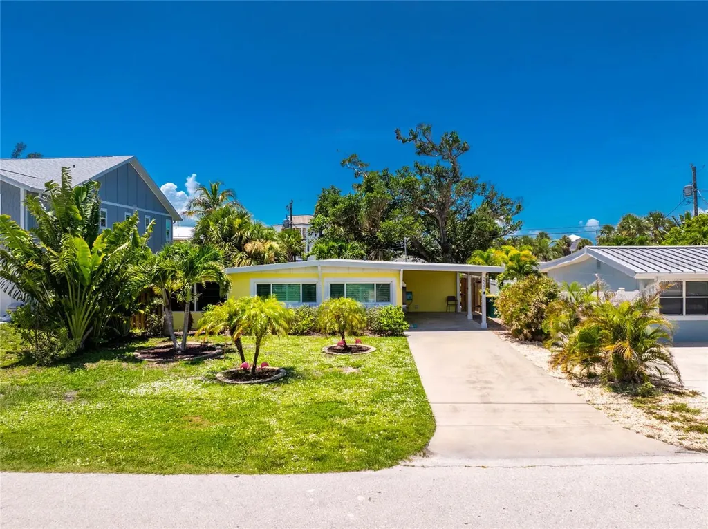 1330 Holiday Drive Englewood FL 34223