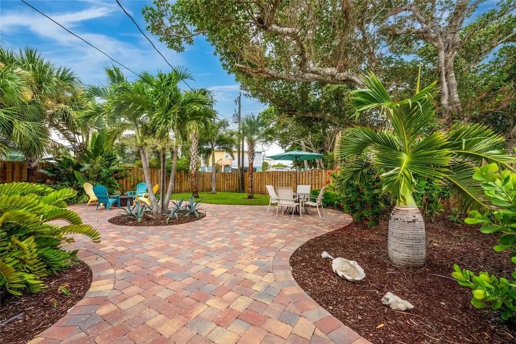 1330 Holiday Drive Englewood FL 34223
