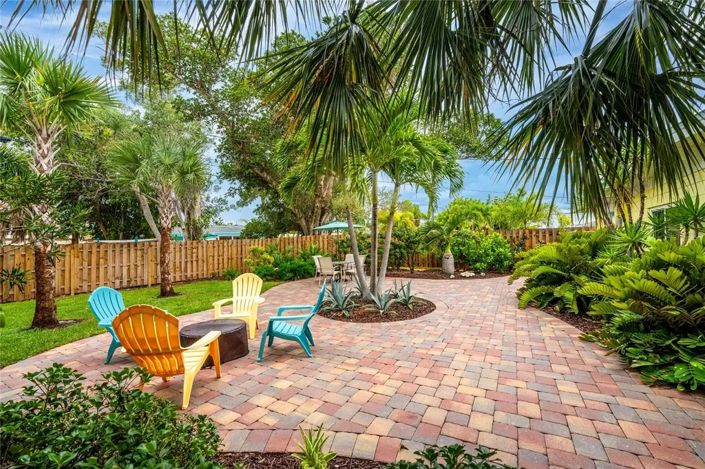 1330 Holiday Drive Englewood FL 34223