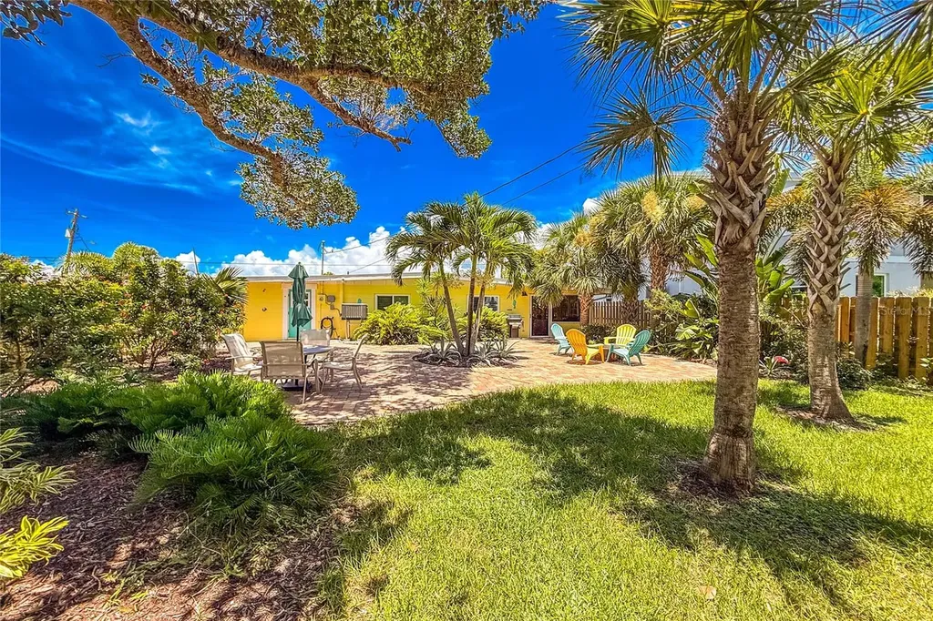 1330 Holiday Drive Englewood FL 34223