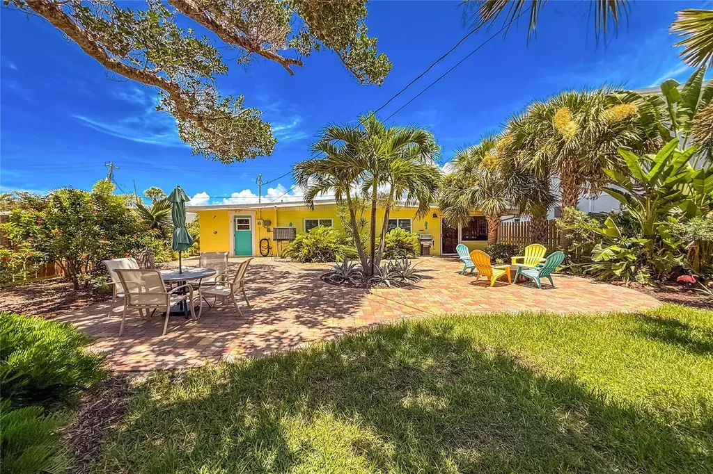 1330 Holiday Drive Englewood FL 34223