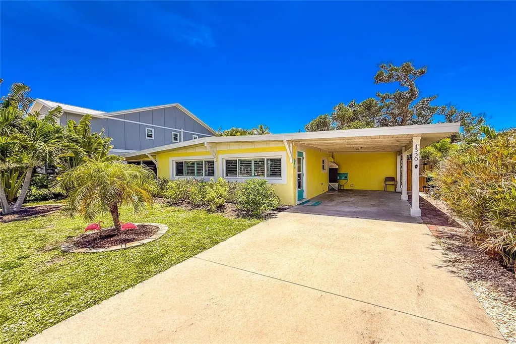 1330 Holiday Drive Englewood FL 34223
