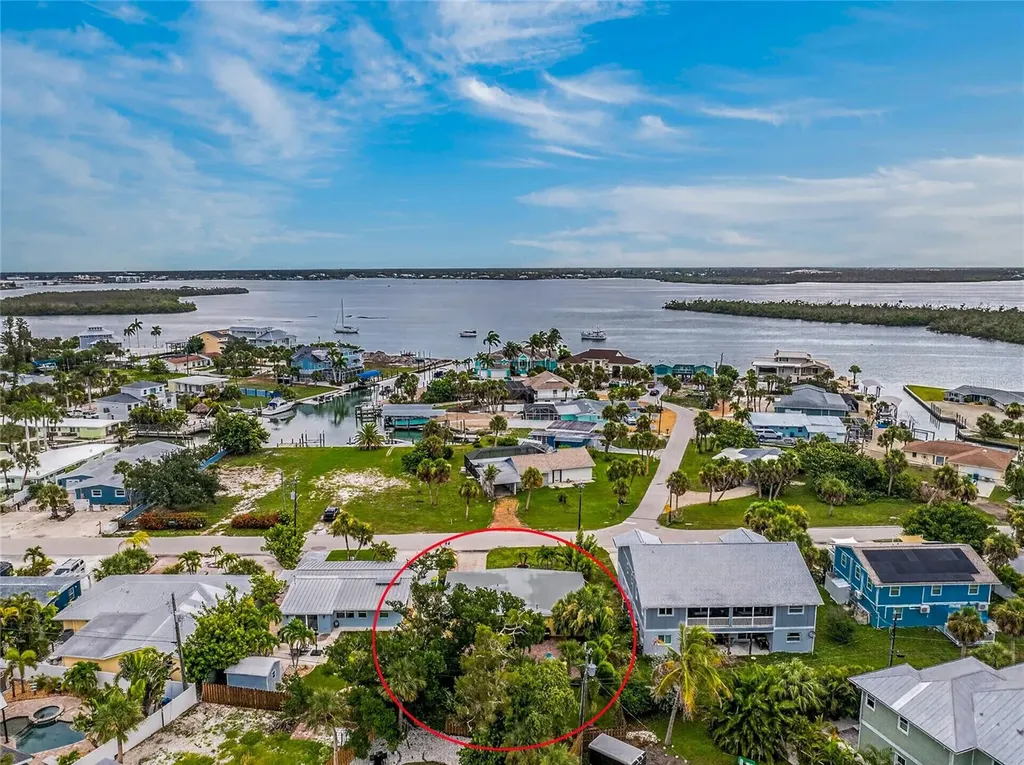 1330 Holiday Drive Englewood FL 34223