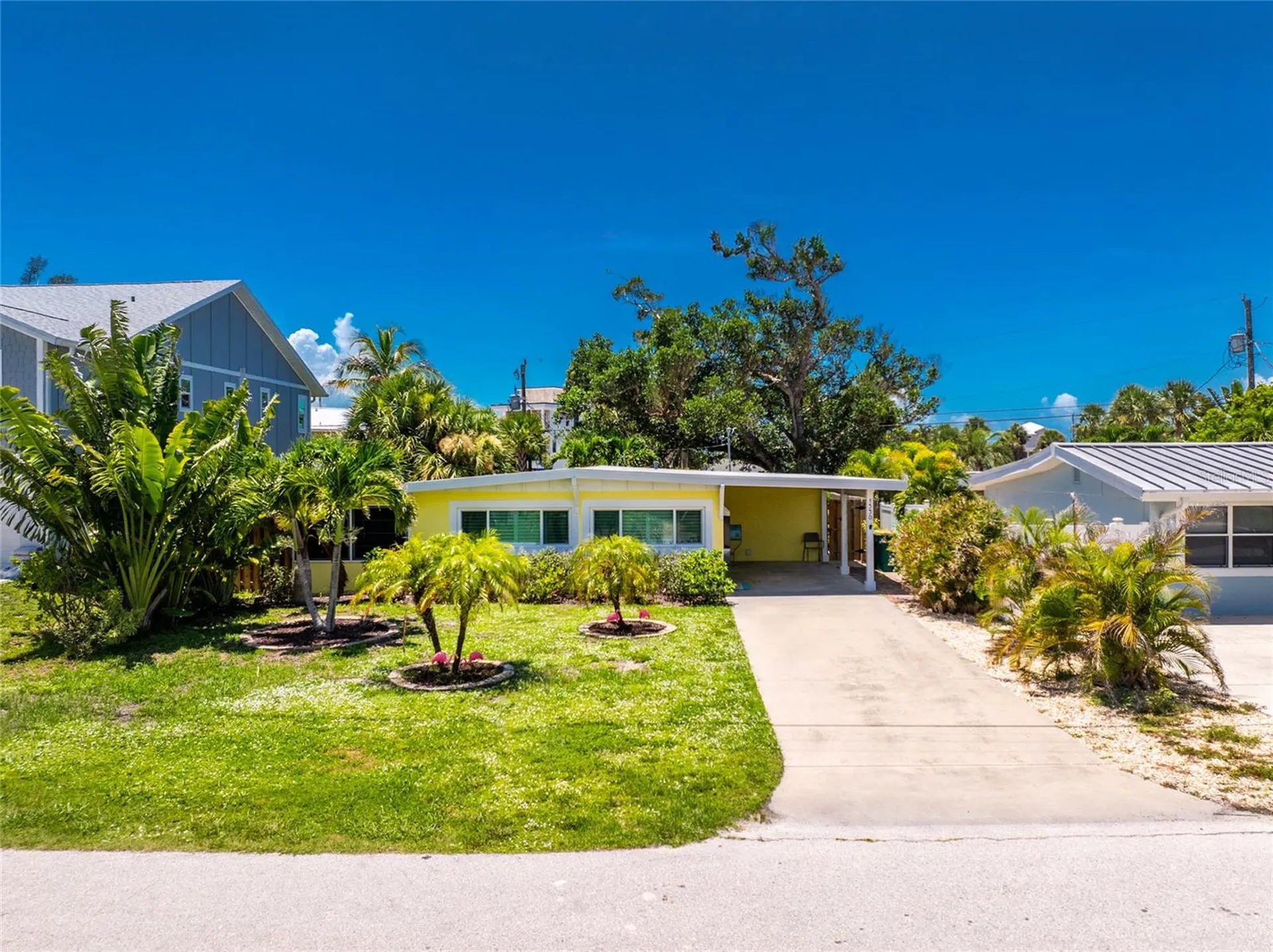 1330 Holiday Drive Englewood FL 34223
