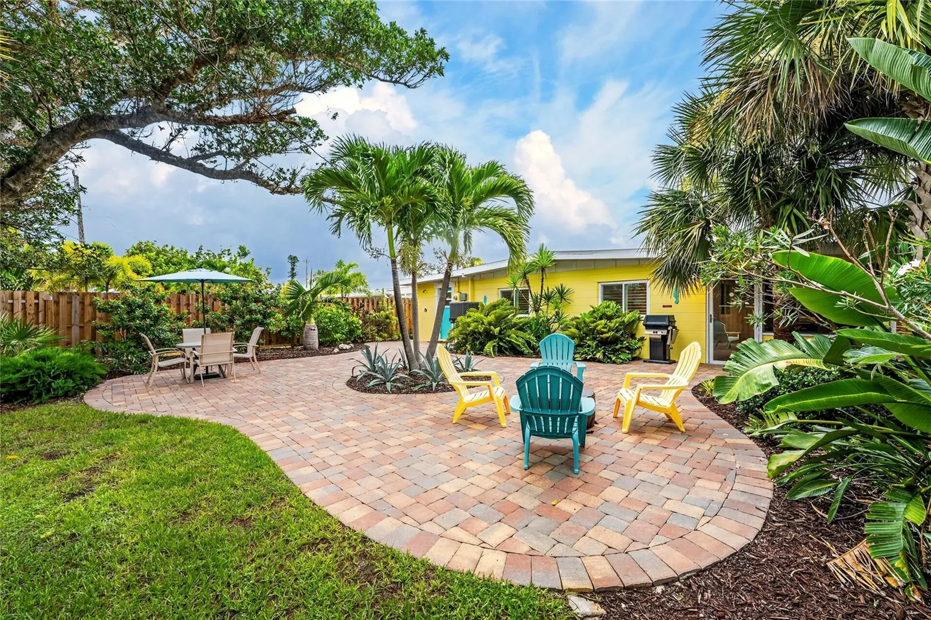 1330 Holiday Drive Englewood FL 34223