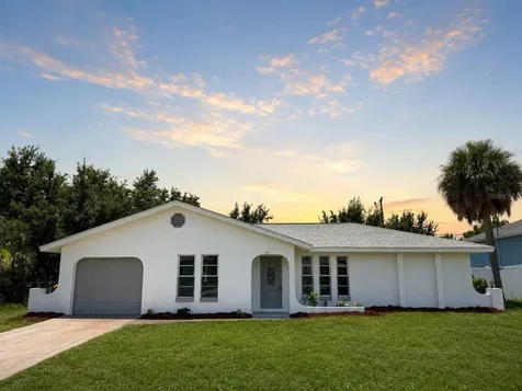 11113 Carnegie Avenue Englewood FL 34224