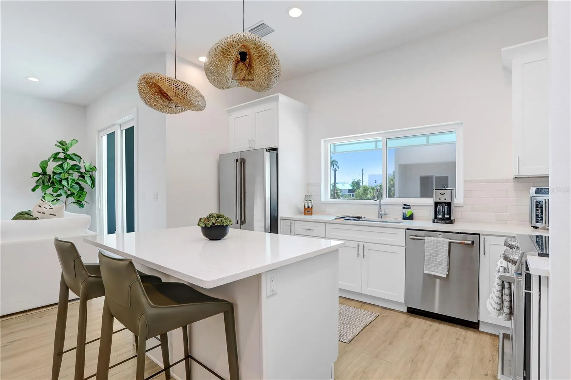 15405 Gulf Boulevard St Petersburg FL 33708