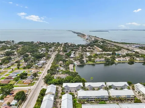 3144 Nautical Place S St Petersburg FL 33712
