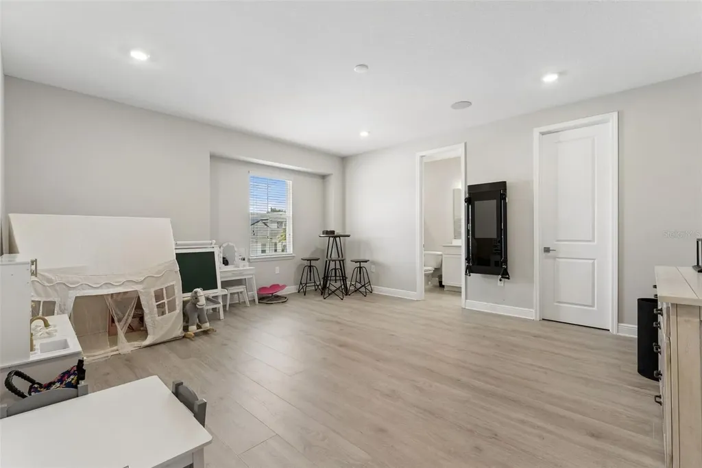 16111 Volterra Point Montverde FL 34756