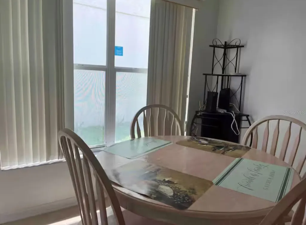 622 Eagle Pointe S Kissimmee FL 34746