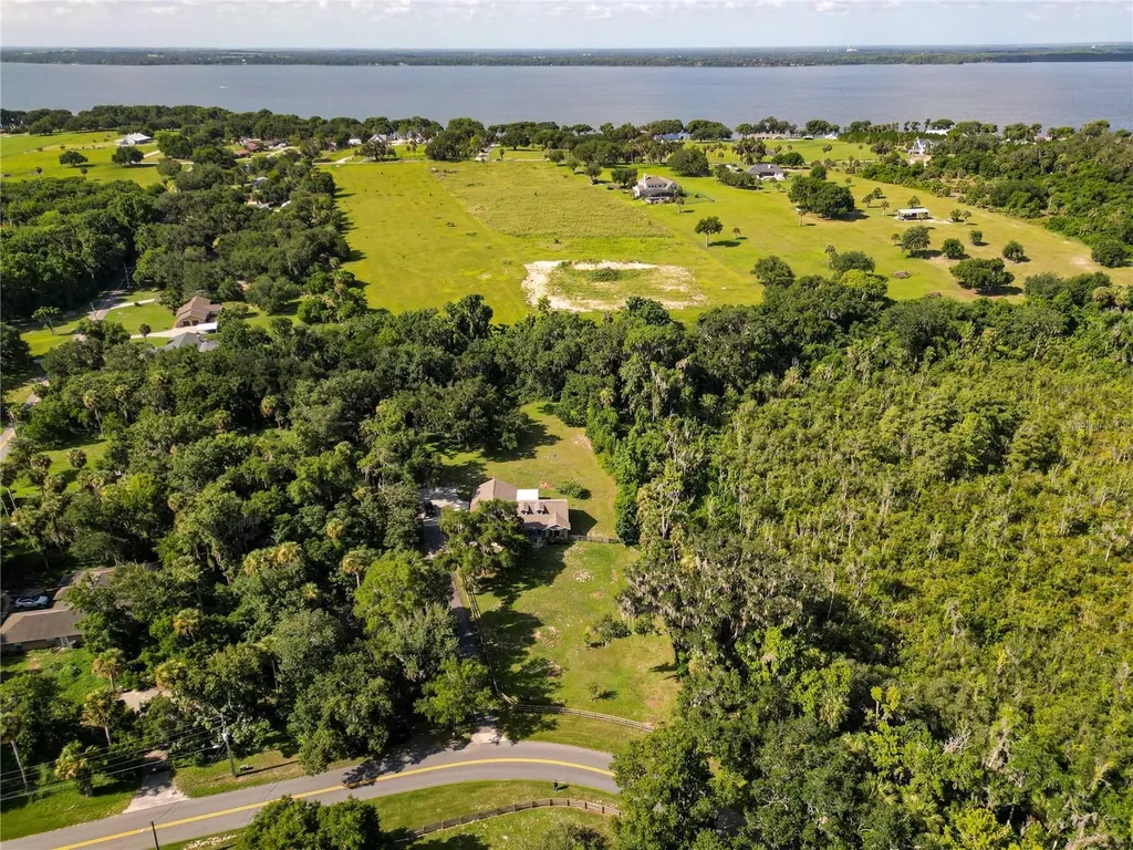 6820 Tuscawilla Drive Leesburg FL 34748