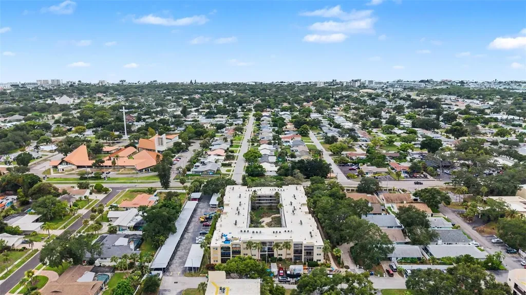 11485 Oakhurst Road Largo FL 33774