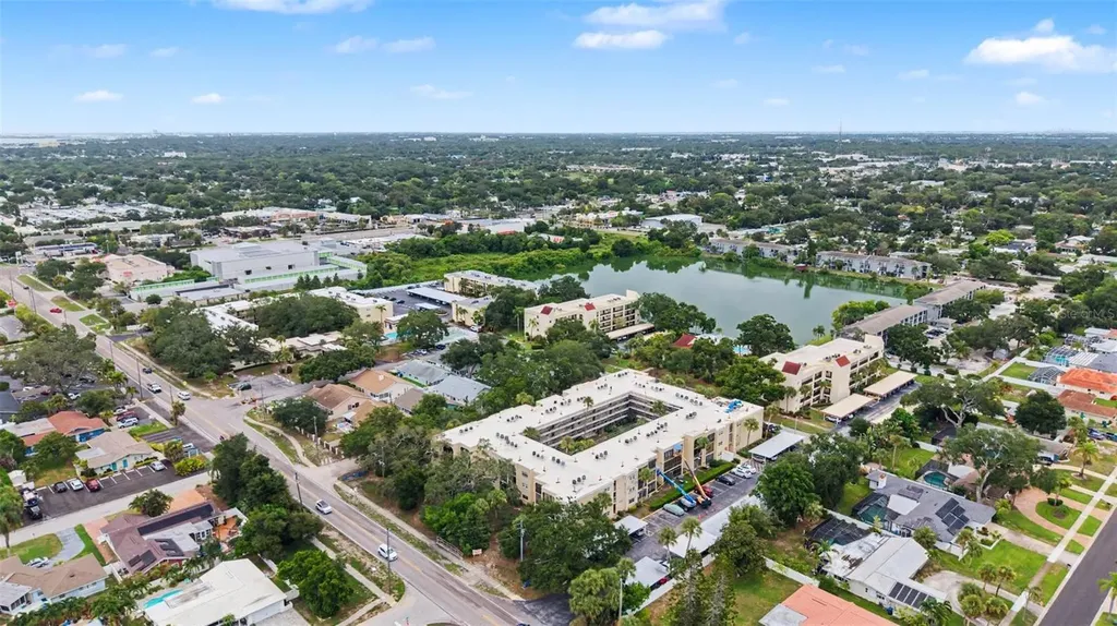 11485 Oakhurst Road Largo FL 33774
